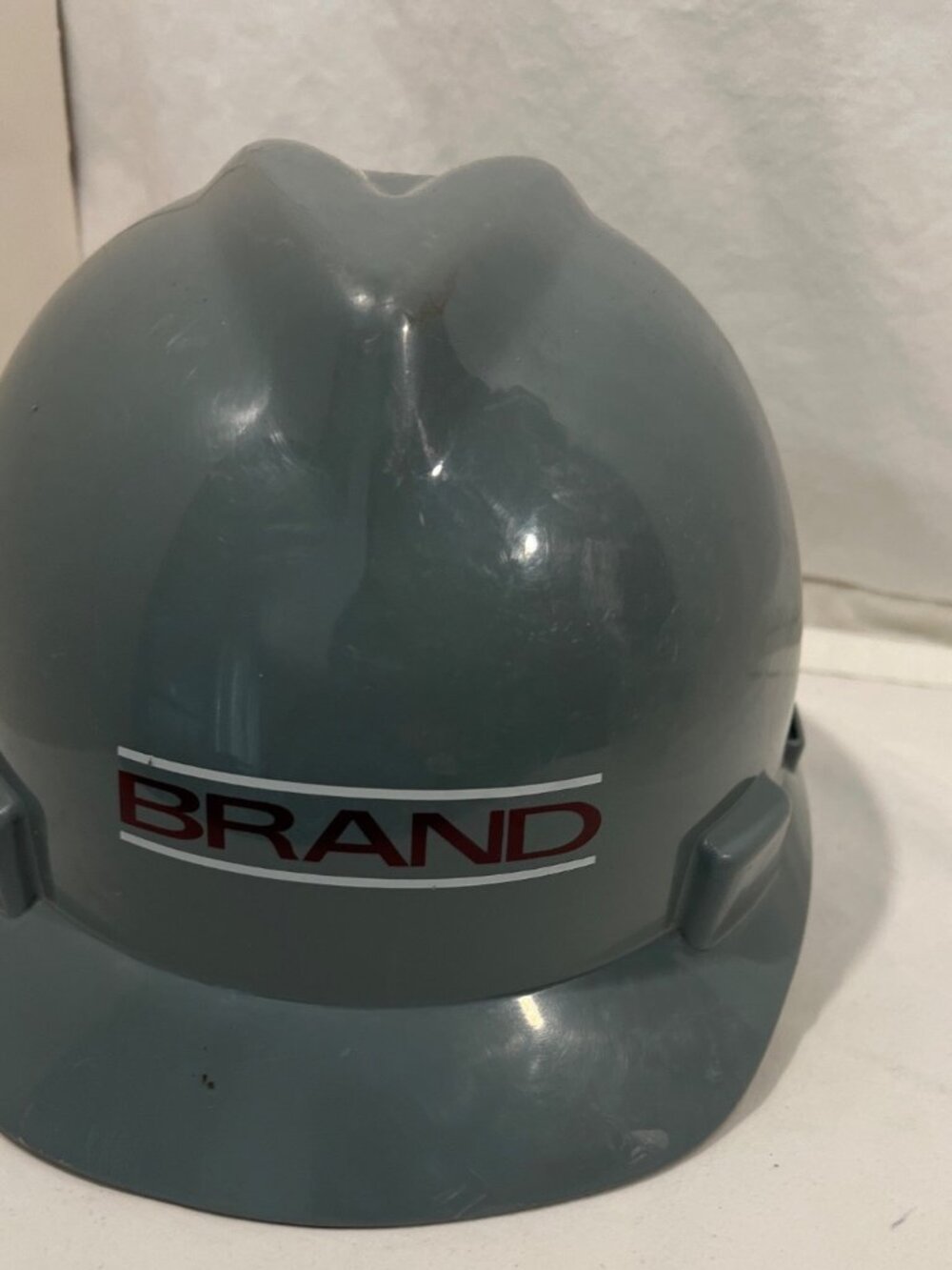 MSA BRAND V-GARD hard hat SAFETY MEDIUM Gray NEW